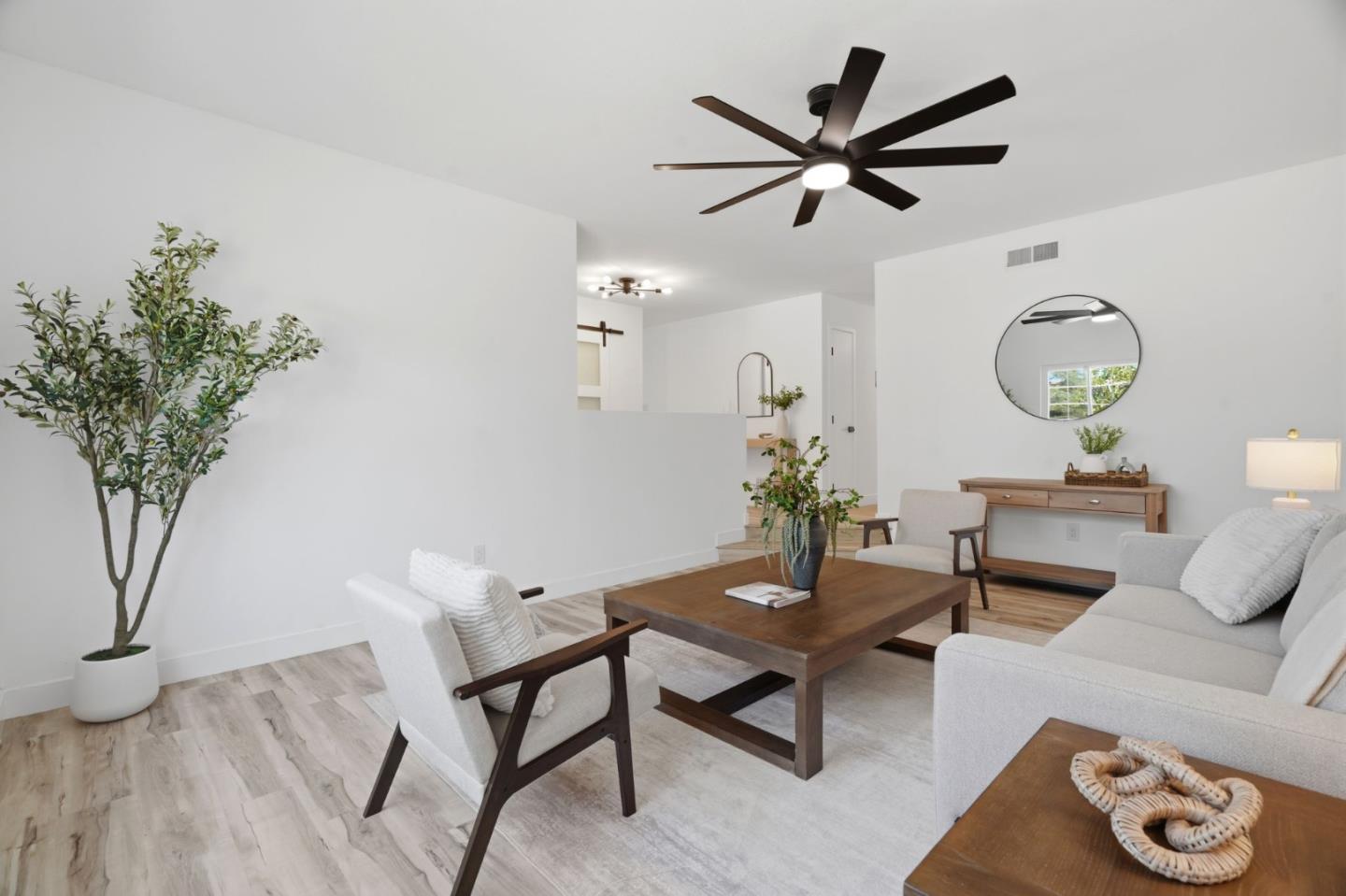 Detail Gallery Image 11 of 49 For 490 Suisse Dr, San Jose,  CA 95123 - 4 Beds | 2 Baths