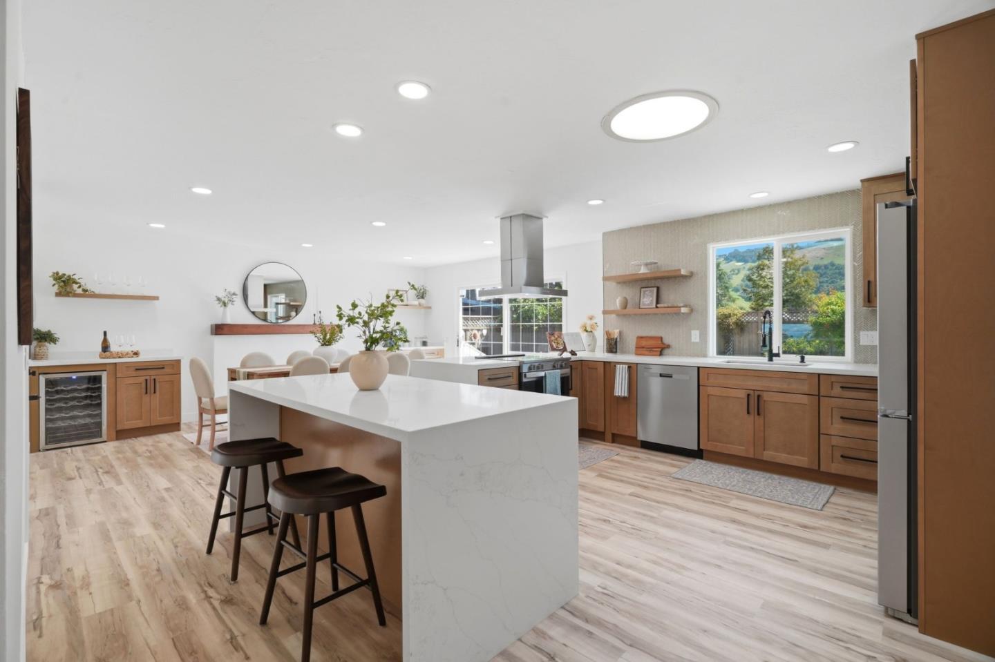 Detail Gallery Image 12 of 49 For 490 Suisse Dr, San Jose,  CA 95123 - 4 Beds | 2 Baths