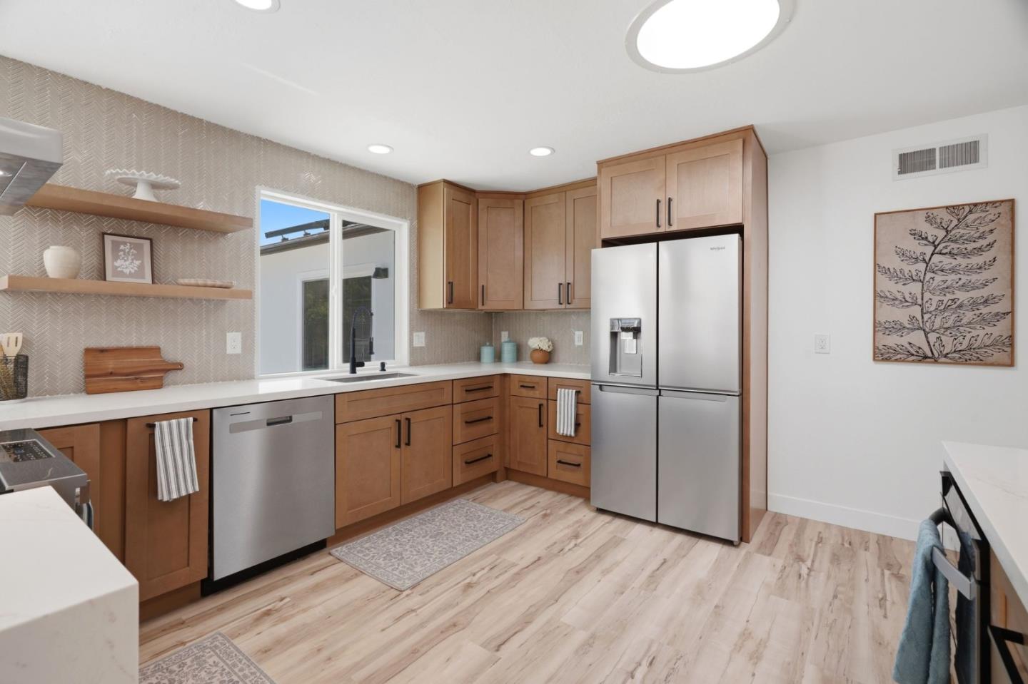 Detail Gallery Image 14 of 49 For 490 Suisse Dr, San Jose,  CA 95123 - 4 Beds | 2 Baths