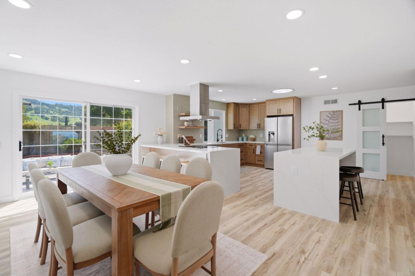 Detail Gallery Image 21 of 49 For 490 Suisse Dr, San Jose,  CA 95123 - 4 Beds | 2 Baths