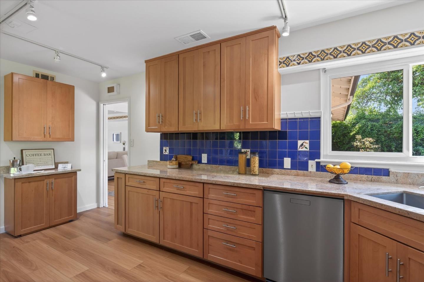 Detail Gallery Image 11 of 29 For 1660 Long St, Santa Clara,  CA 95050 - 2 Beds | 1/1 Baths