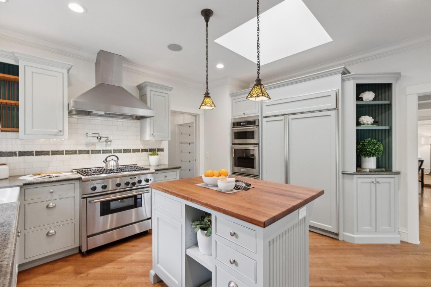 Detail Gallery Image 22 of 88 For 115 Glenridge Ave, Los Gatos,  CA 95030 - 6 Beds | 4 Baths