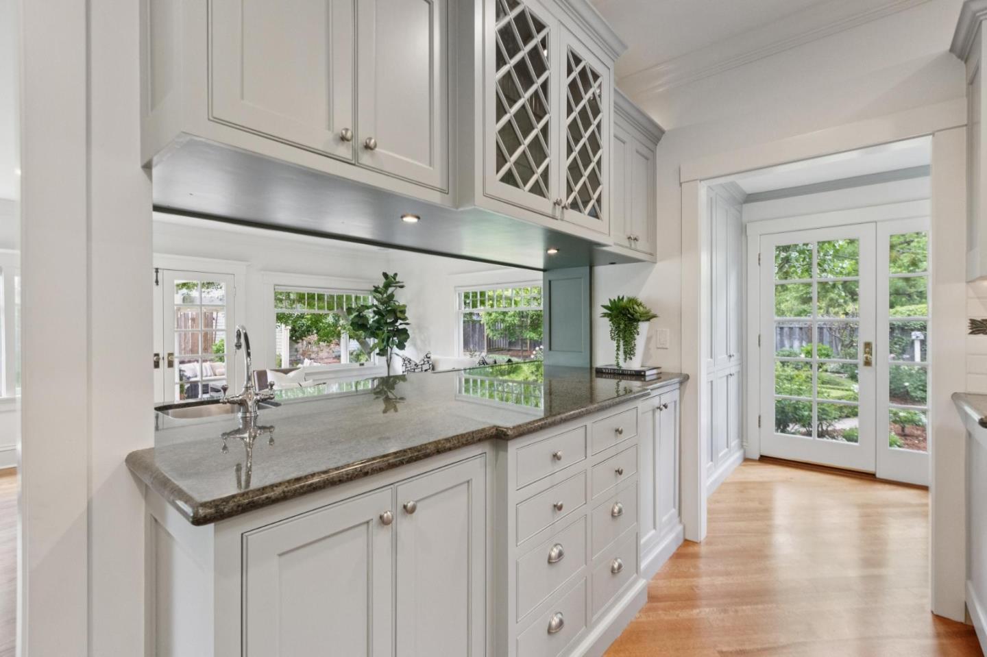 Detail Gallery Image 24 of 88 For 115 Glenridge Ave, Los Gatos,  CA 95030 - 6 Beds | 4 Baths