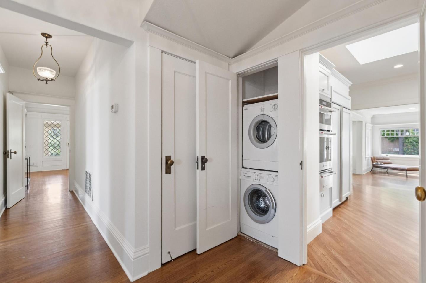 Detail Gallery Image 26 of 88 For 115 Glenridge Ave, Los Gatos,  CA 95030 - 6 Beds | 4 Baths