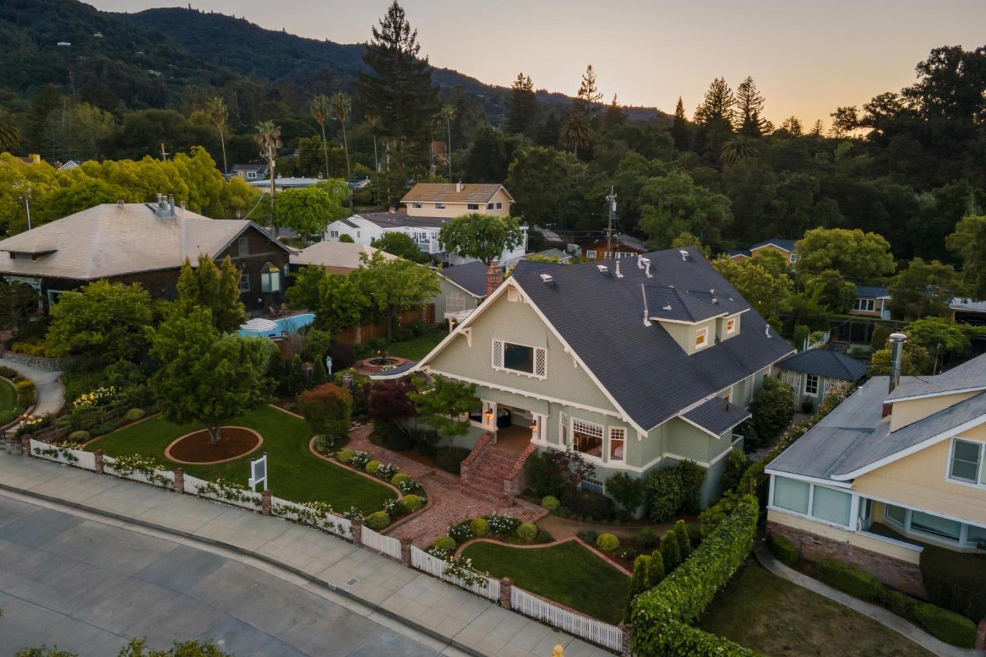 Detail Gallery Image 5 of 88 For 115 Glenridge Ave, Los Gatos,  CA 95030 - 6 Beds | 4 Baths