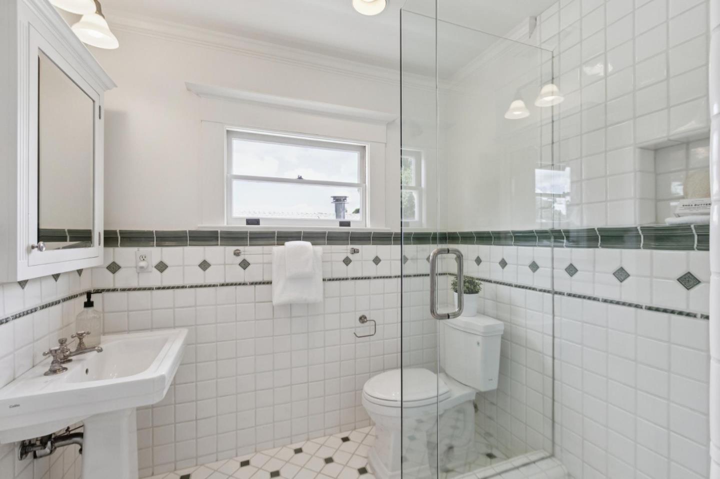 Detail Gallery Image 50 of 88 For 115 Glenridge Ave, Los Gatos,  CA 95030 - 6 Beds | 4 Baths