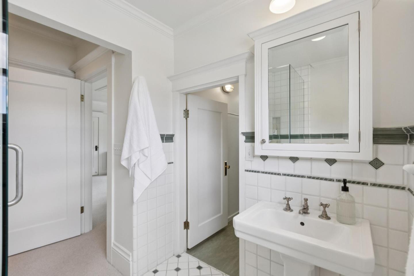 Detail Gallery Image 51 of 88 For 115 Glenridge Ave, Los Gatos,  CA 95030 - 6 Beds | 4 Baths