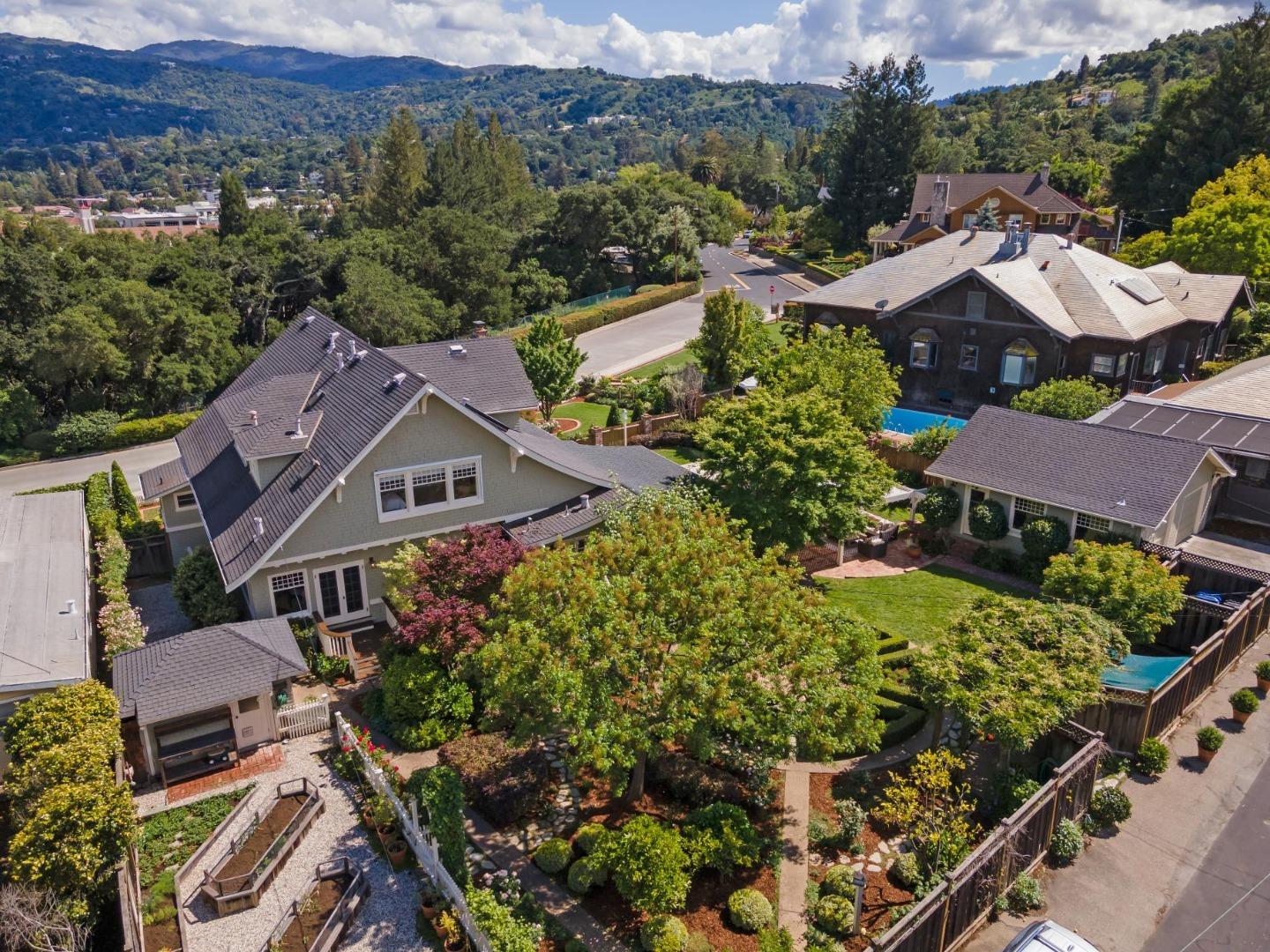 Detail Gallery Image 56 of 88 For 115 Glenridge Ave, Los Gatos,  CA 95030 - 6 Beds | 4 Baths