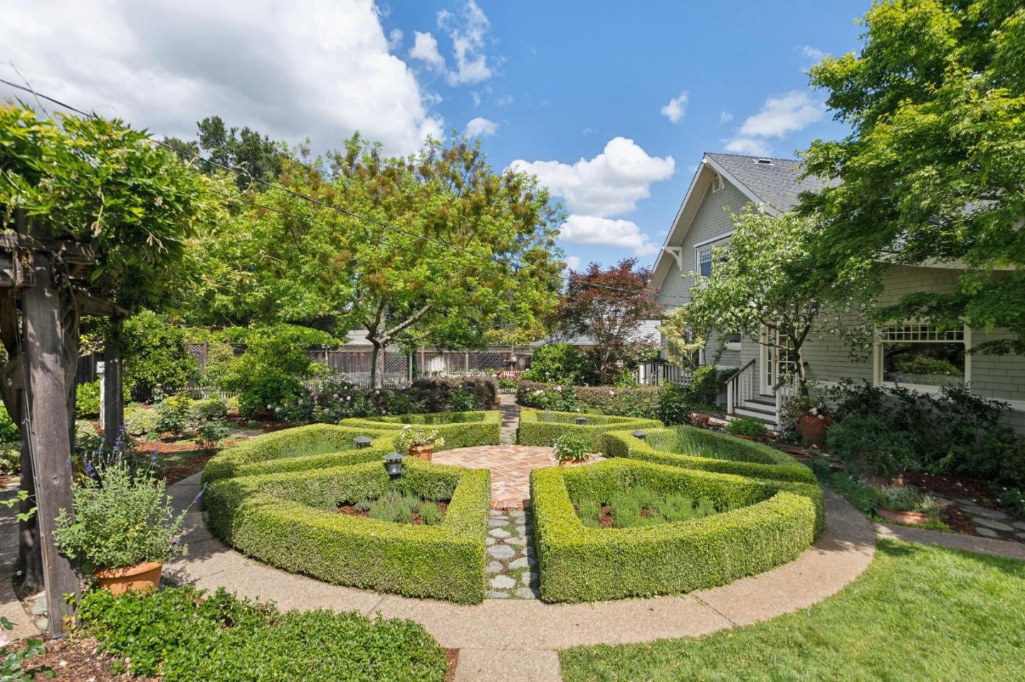 Detail Gallery Image 61 of 88 For 115 Glenridge Ave, Los Gatos,  CA 95030 - 6 Beds | 4 Baths