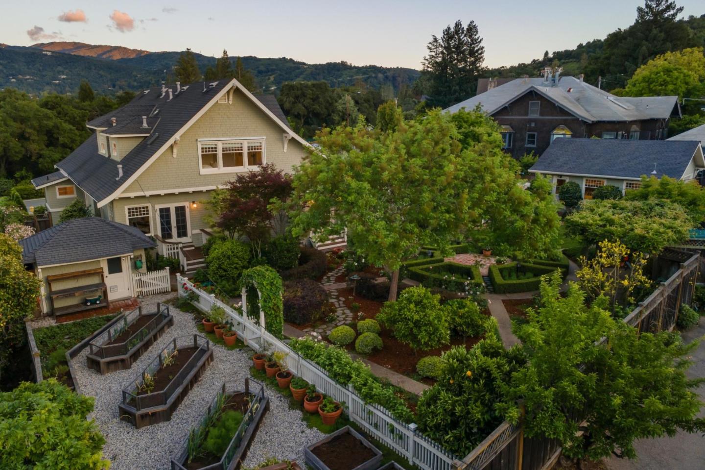 Detail Gallery Image 75 of 88 For 115 Glenridge Ave, Los Gatos,  CA 95030 - 6 Beds | 4 Baths