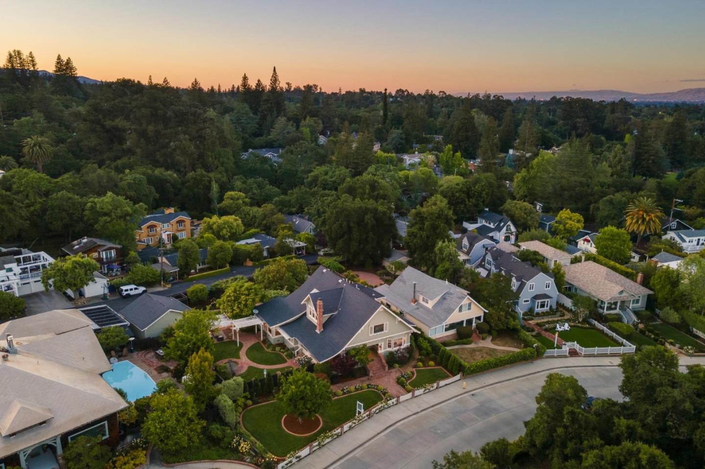 Detail Gallery Image 76 of 88 For 115 Glenridge Ave, Los Gatos,  CA 95030 - 6 Beds | 4 Baths