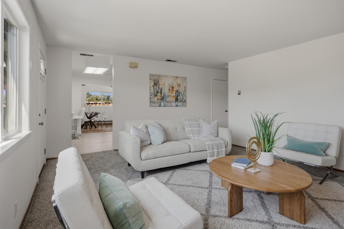 Detail Gallery Image 10 of 38 For 1017 Golden Gate Ave, Half Moon Bay,  CA 94019 - 3 Beds | 2 Baths