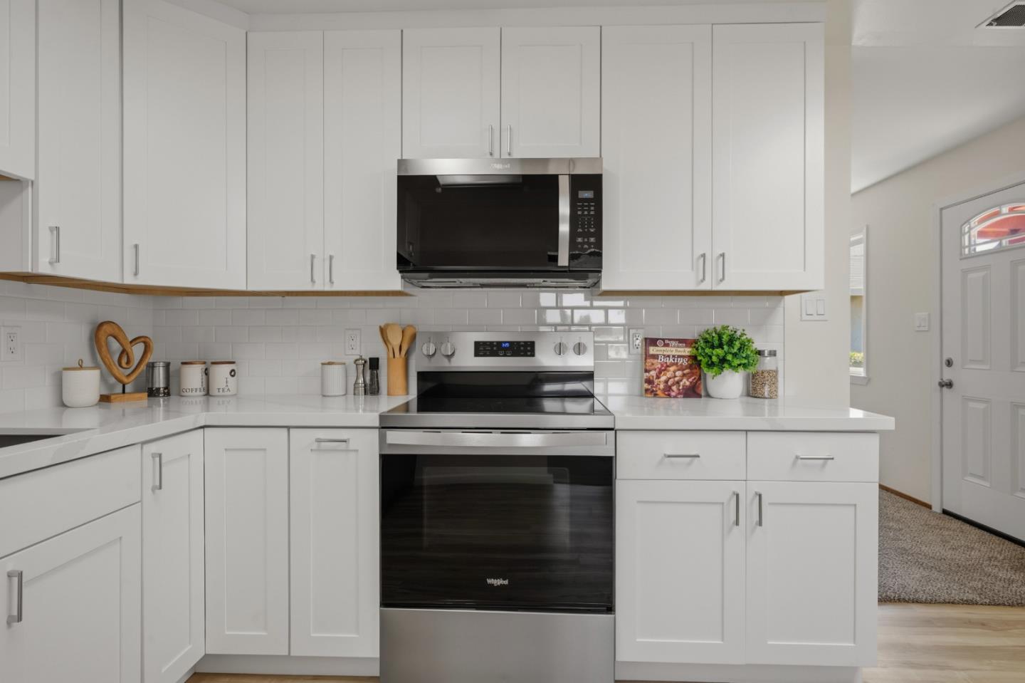 Detail Gallery Image 14 of 38 For 1017 Golden Gate Ave, Half Moon Bay,  CA 94019 - 3 Beds | 2 Baths