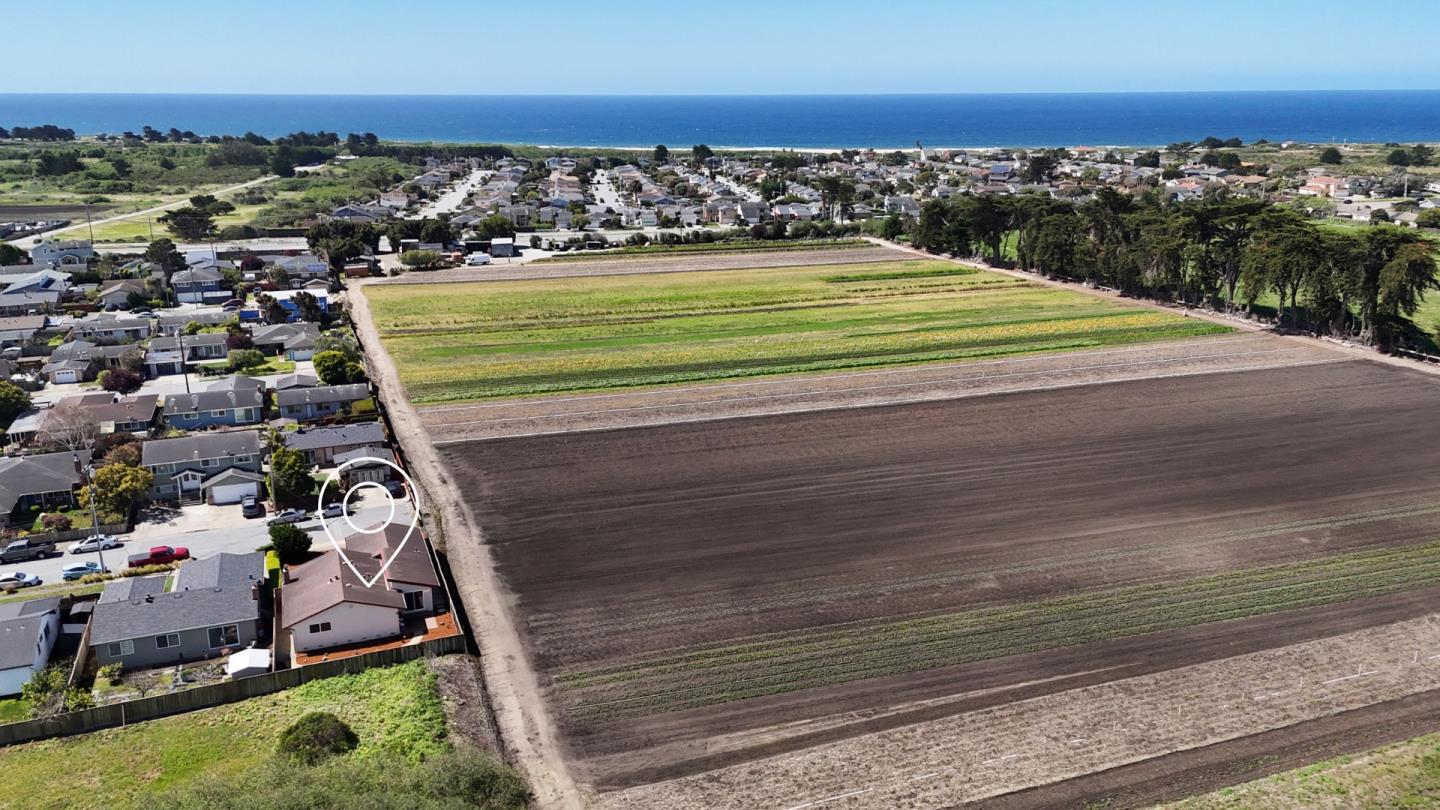 Detail Gallery Image 35 of 38 For 1017 Golden Gate Ave, Half Moon Bay,  CA 94019 - 3 Beds | 2 Baths