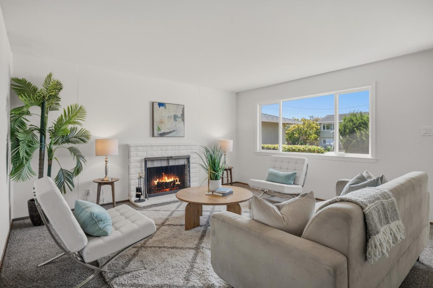 Detail Gallery Image 8 of 38 For 1017 Golden Gate Ave, Half Moon Bay,  CA 94019 - 3 Beds | 2 Baths