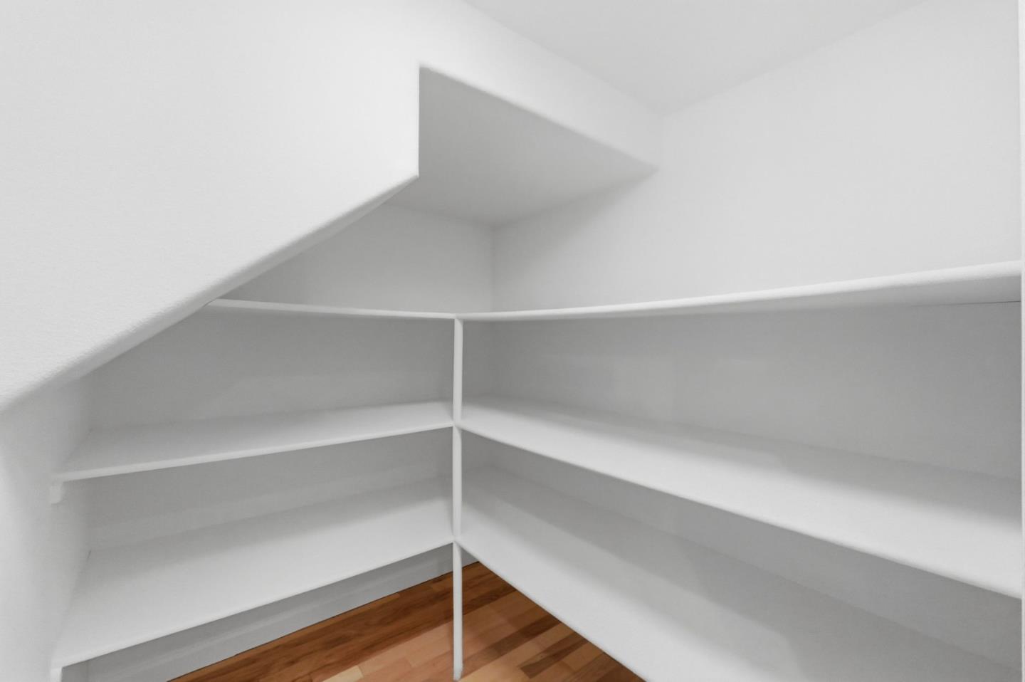 Detail Gallery Image 24 of 73 For 741 Modern Ice Dr, San Jose,  CA 95112 - 3 Beds | 2/1 Baths