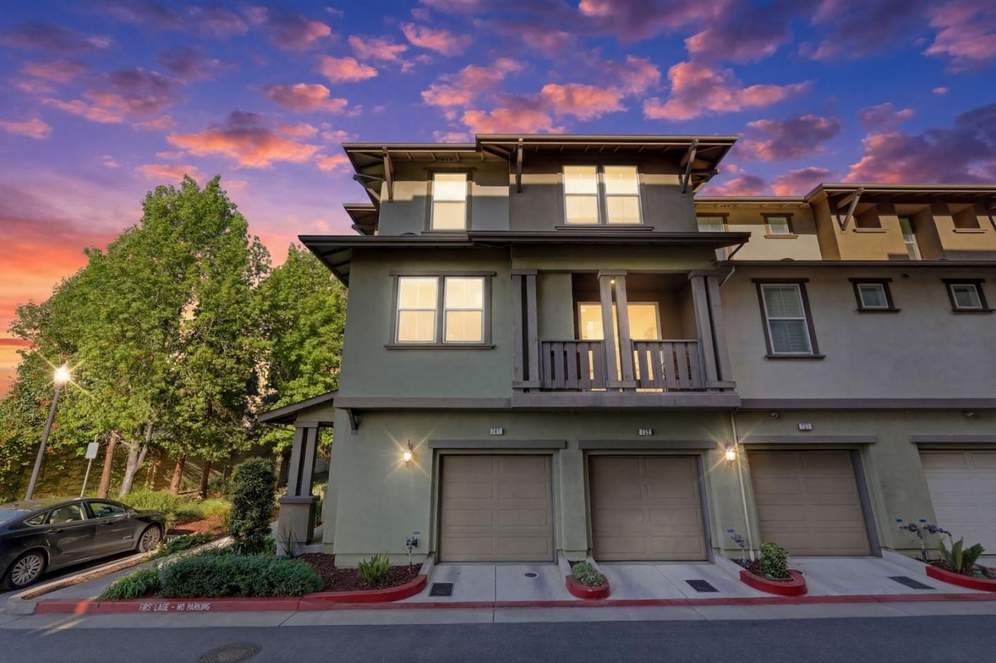 Detail Gallery Image 3 of 73 For 741 Modern Ice Dr, San Jose,  CA 95112 - 3 Beds | 2/1 Baths