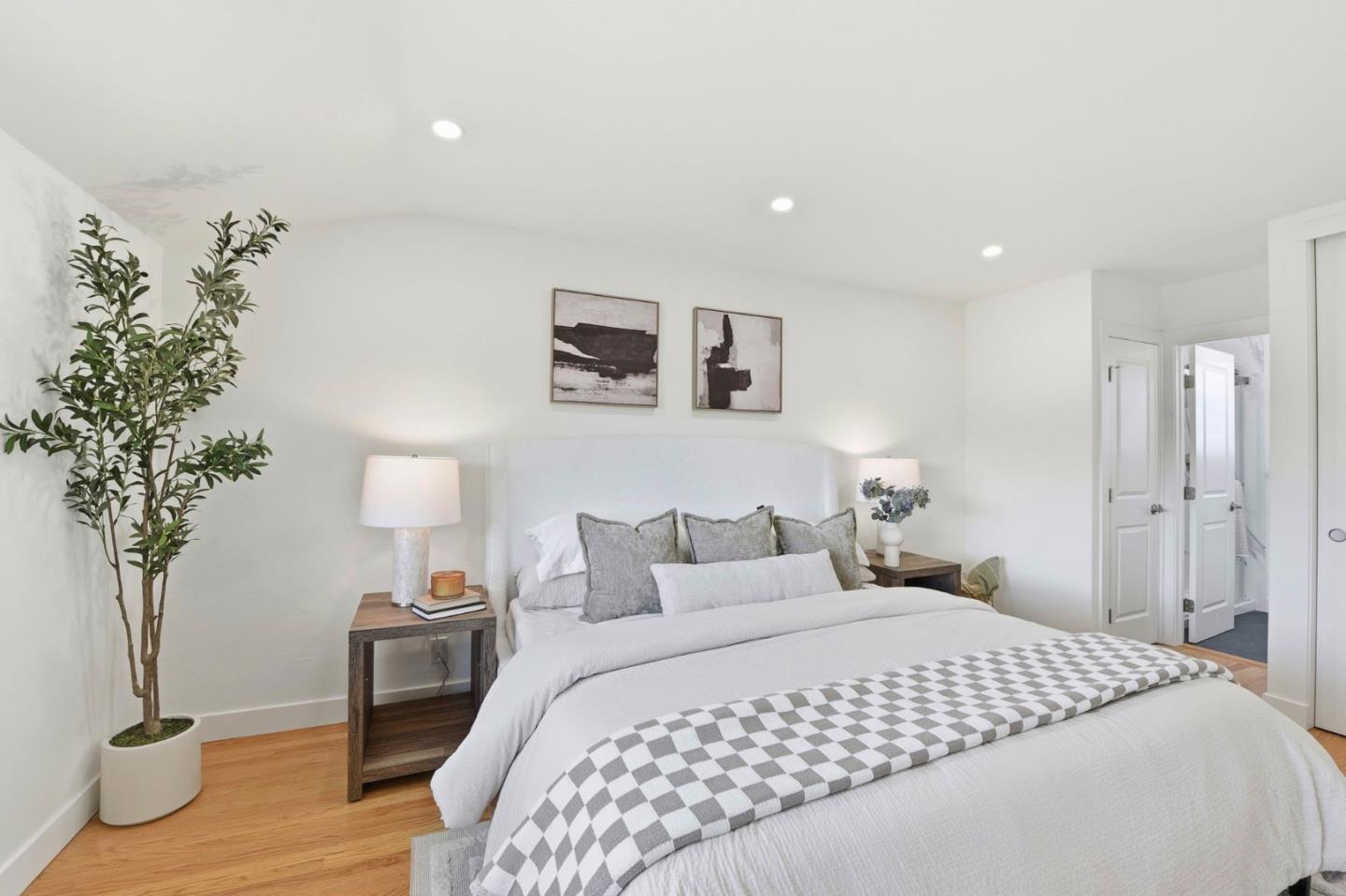 Detail Gallery Image 24 of 35 For 2957 Taper Ave, Santa Clara,  CA 95051 - 4 Beds | 3 Baths