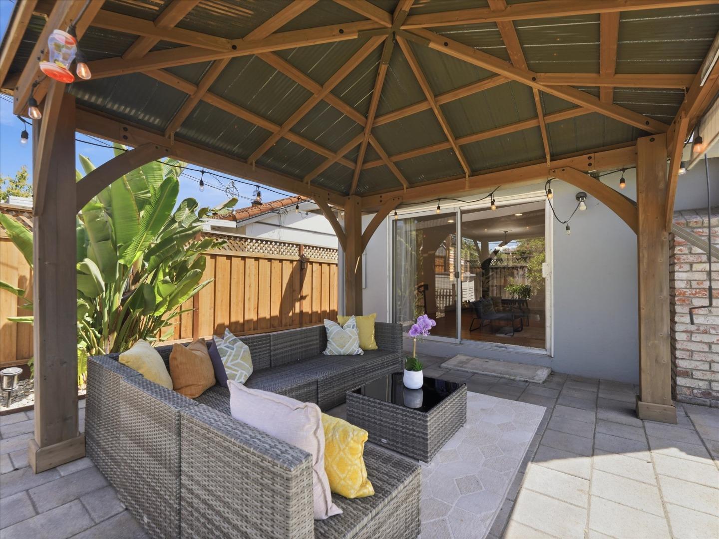 Detail Gallery Image 22 of 26 For 1253 Willo Mar Dr, San Jose,  CA 95118 - 3 Beds | 2 Baths