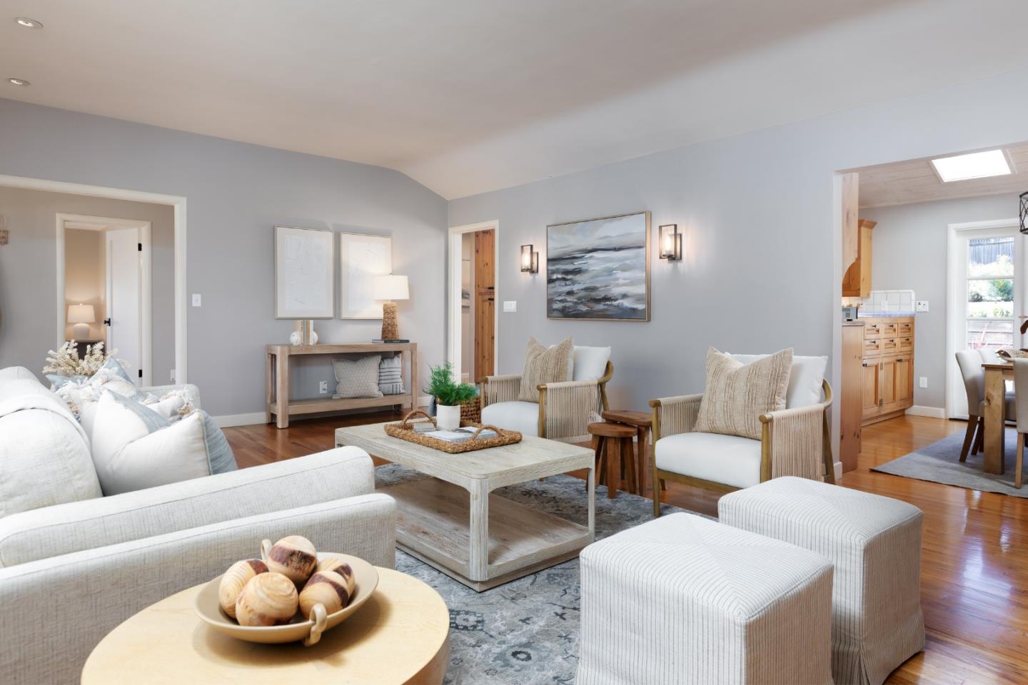 Detail Gallery Image 12 of 46 For 3017 Lasuen Dr, Carmel,  CA 93923 - 3 Beds | 2/1 Baths