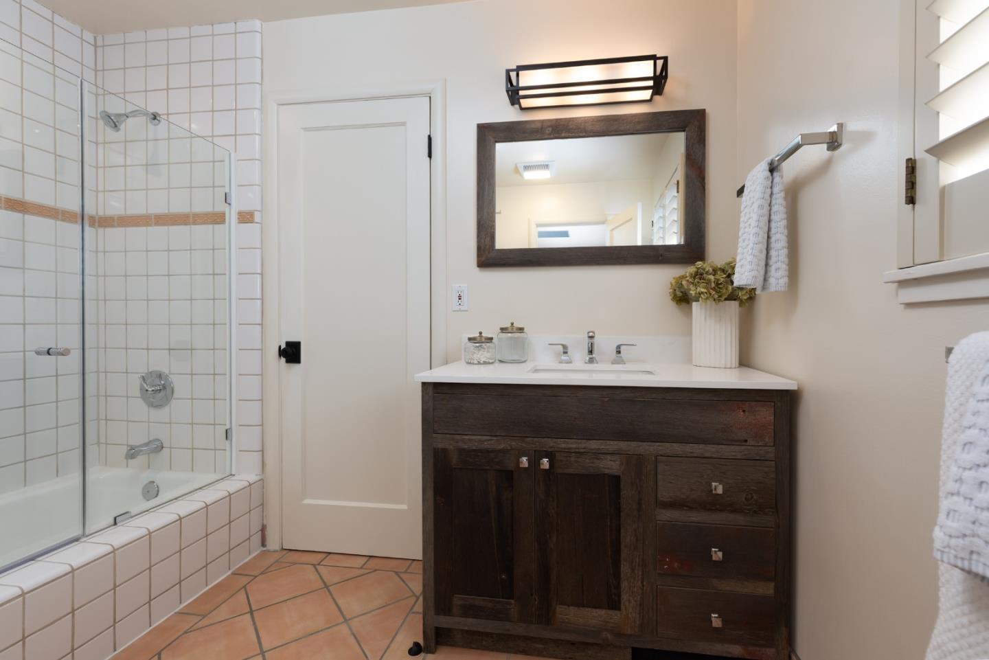 Detail Gallery Image 20 of 46 For 3017 Lasuen Dr, Carmel,  CA 93923 - 3 Beds | 2/1 Baths