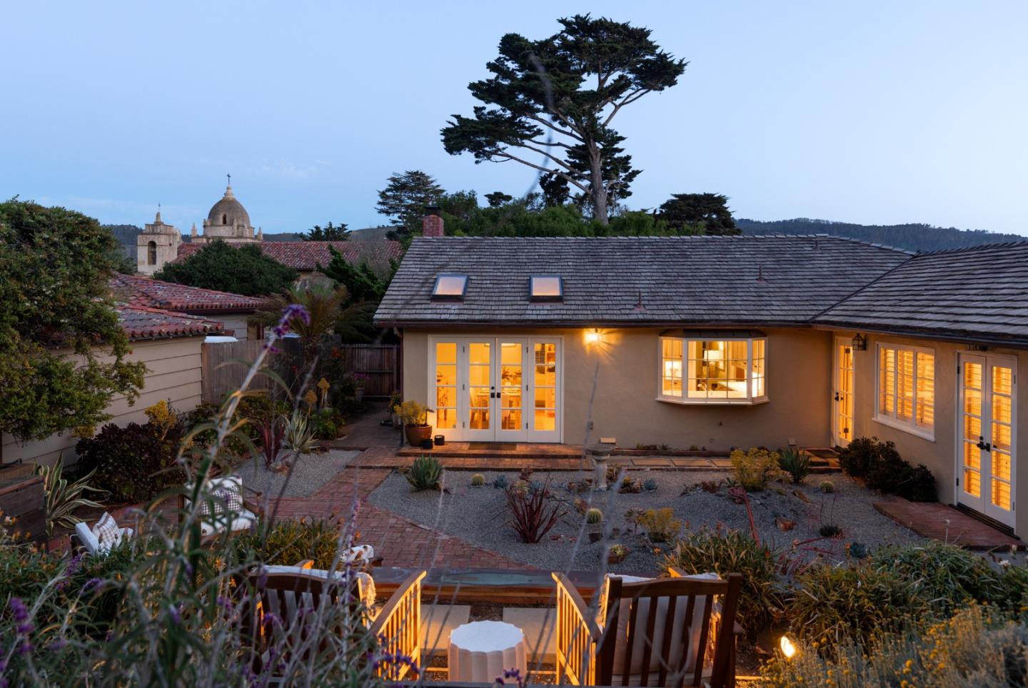 Detail Gallery Image 29 of 46 For 3017 Lasuen Dr, Carmel,  CA 93923 - 3 Beds | 2/1 Baths