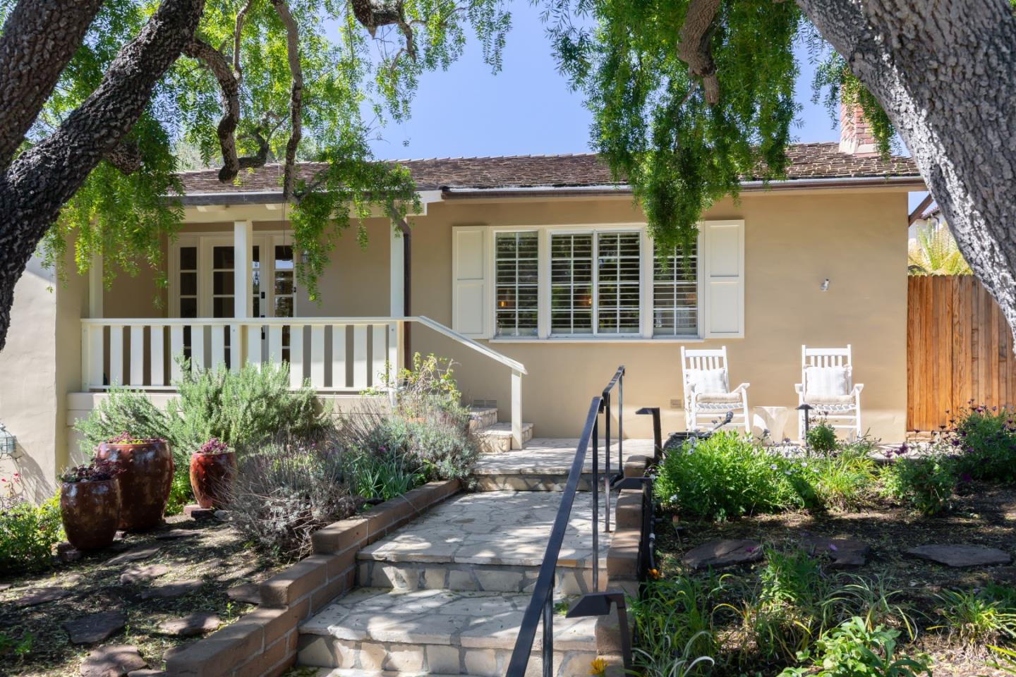 Detail Gallery Image 3 of 46 For 3017 Lasuen Dr, Carmel,  CA 93923 - 3 Beds | 2/1 Baths