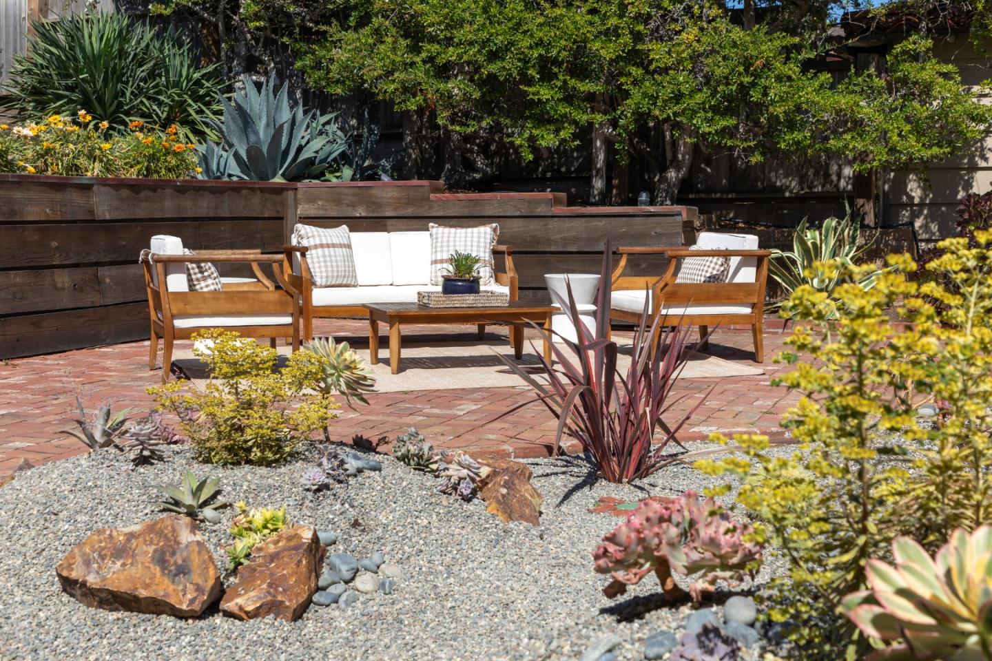 Detail Gallery Image 36 of 46 For 3017 Lasuen Dr, Carmel,  CA 93923 - 3 Beds | 2/1 Baths