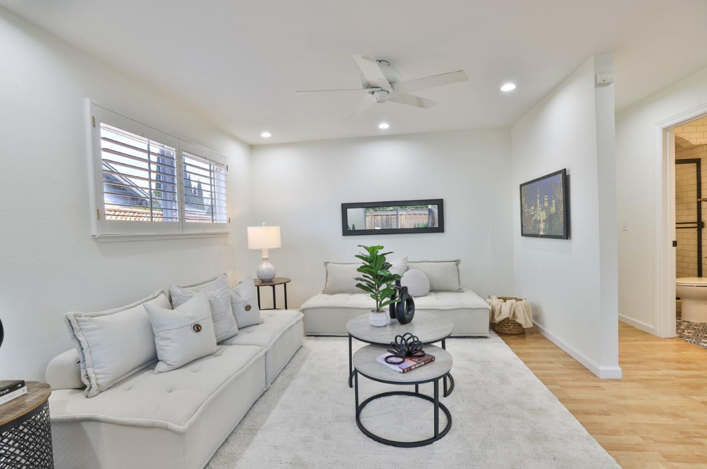 Detail Gallery Image 11 of 52 For 5675 Comanche Dr, San Jose,  CA 95123 - 4 Beds | 3 Baths