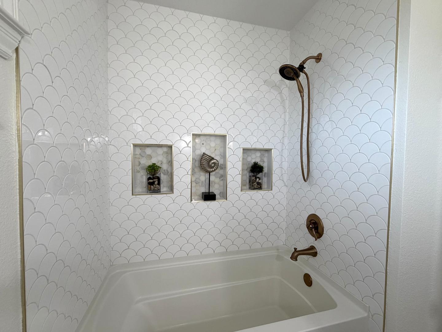 Detail Gallery Image 25 of 52 For 5675 Comanche Dr, San Jose,  CA 95123 - 4 Beds | 3 Baths