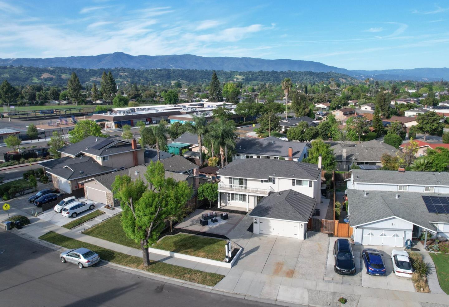 Detail Gallery Image 37 of 52 For 5675 Comanche Dr, San Jose,  CA 95123 - 4 Beds | 3 Baths