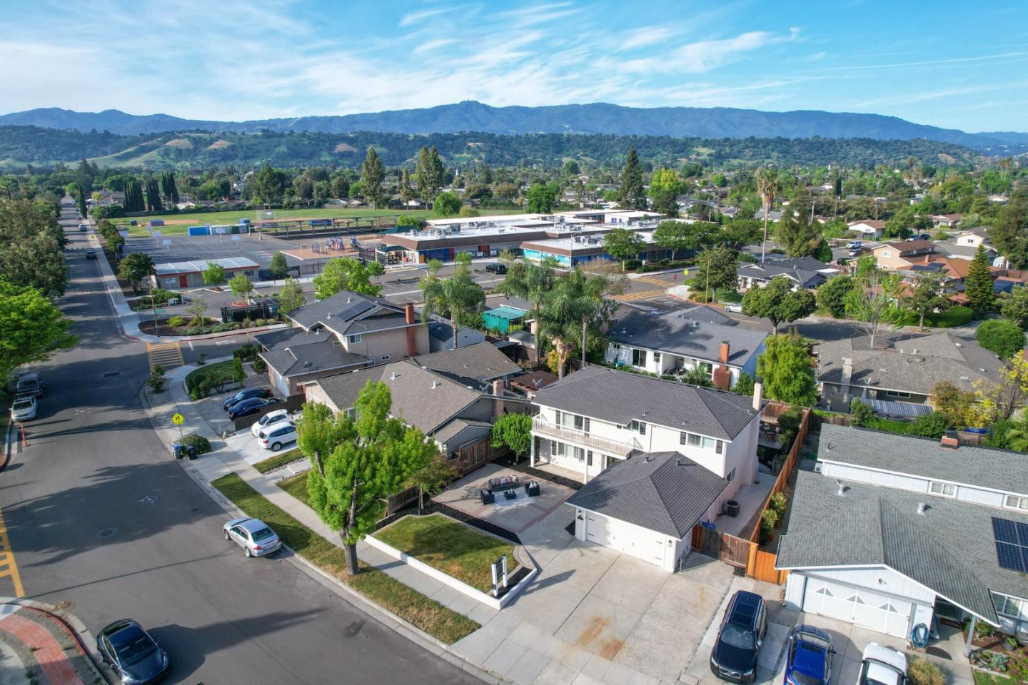 Detail Gallery Image 38 of 52 For 5675 Comanche Dr, San Jose,  CA 95123 - 4 Beds | 3 Baths