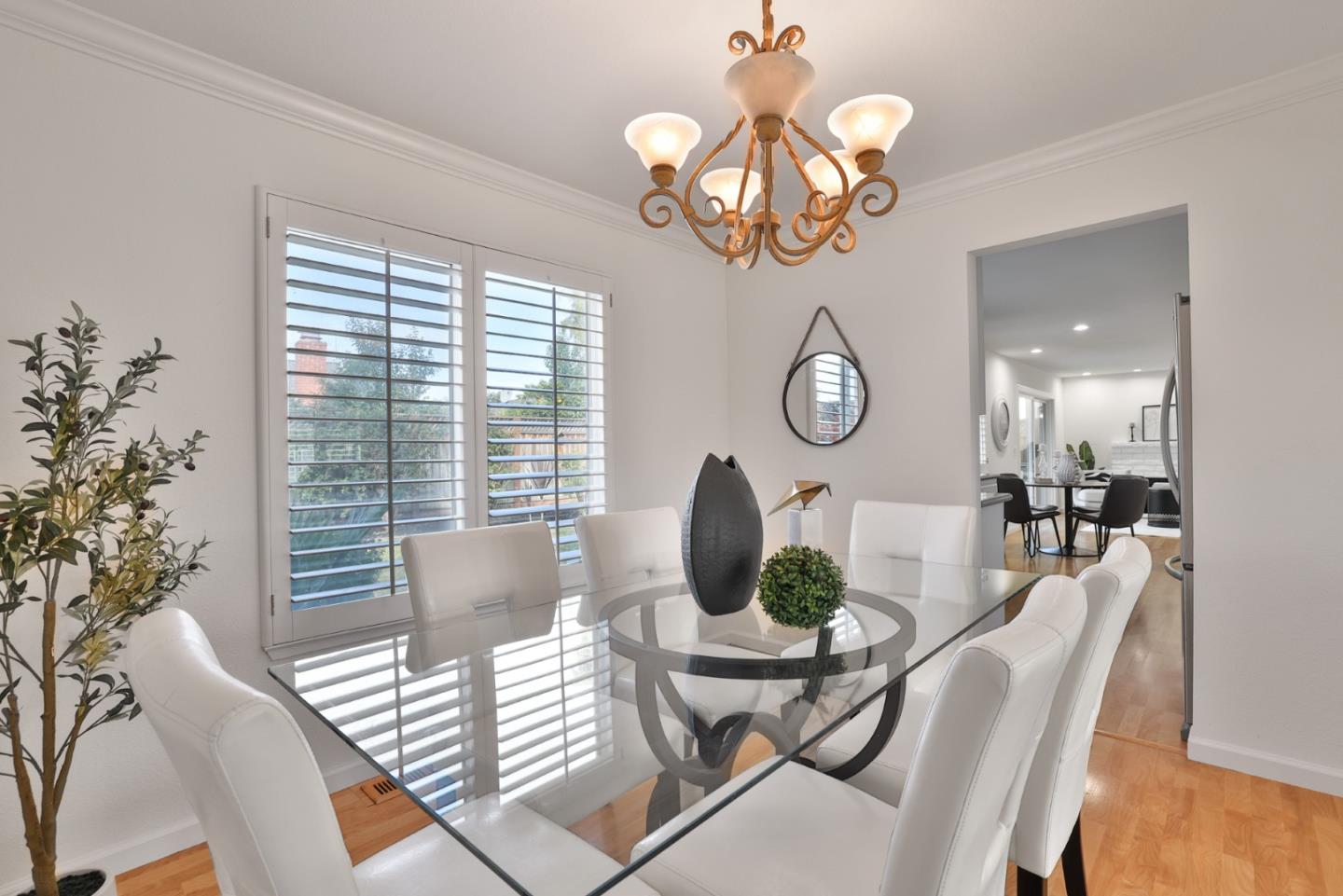 Detail Gallery Image 5 of 52 For 5675 Comanche Dr, San Jose,  CA 95123 - 4 Beds | 3 Baths