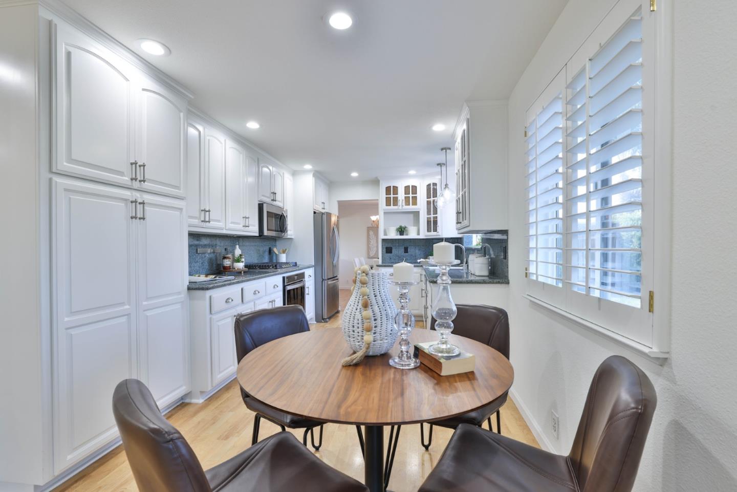 Detail Gallery Image 8 of 52 For 5675 Comanche Dr, San Jose,  CA 95123 - 4 Beds | 3 Baths