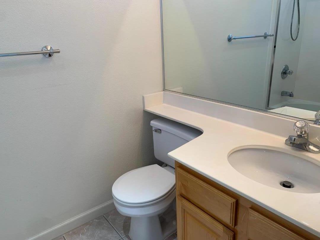 Detail Gallery Image 11 of 14 For 374 Meridian Dr, Redwood City,  CA 94065 - 2 Beds | 2/1 Baths