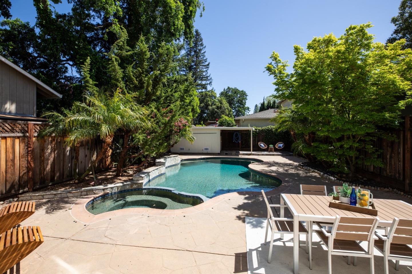 Detail Gallery Image 22 of 27 For 1023 Roosevelt Ave, Redwood City,  CA 94061 - 3 Beds | 2/1 Baths