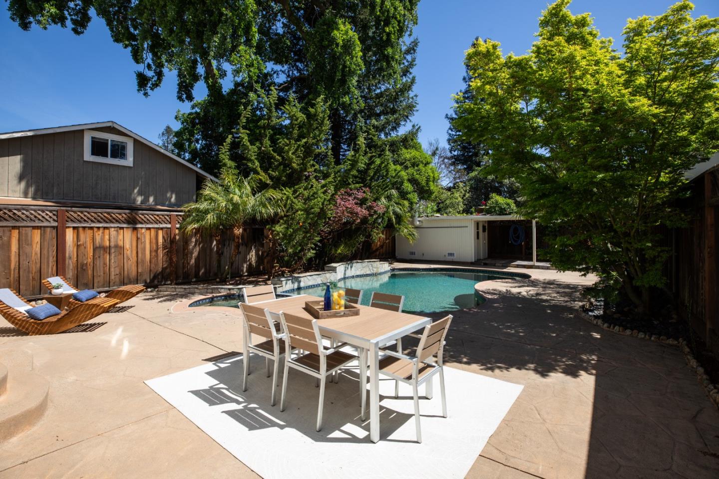 Detail Gallery Image 23 of 27 For 1023 Roosevelt Ave, Redwood City,  CA 94061 - 3 Beds | 2/1 Baths