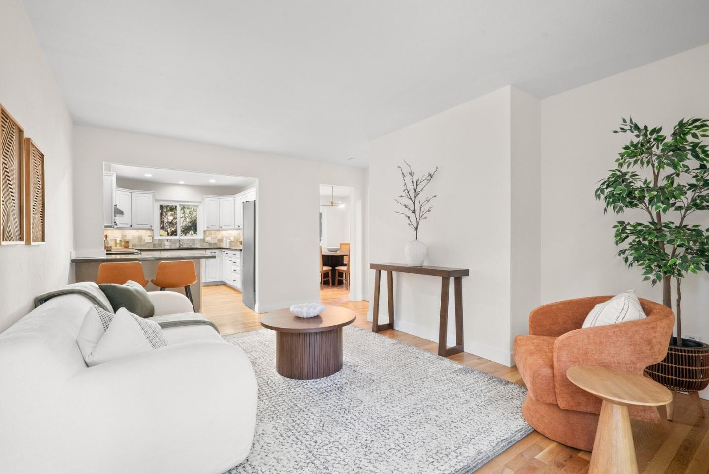 Detail Gallery Image 11 of 44 For 201 Soledad Pl, Monterey,  CA 93940 - 4 Beds | 2 Baths