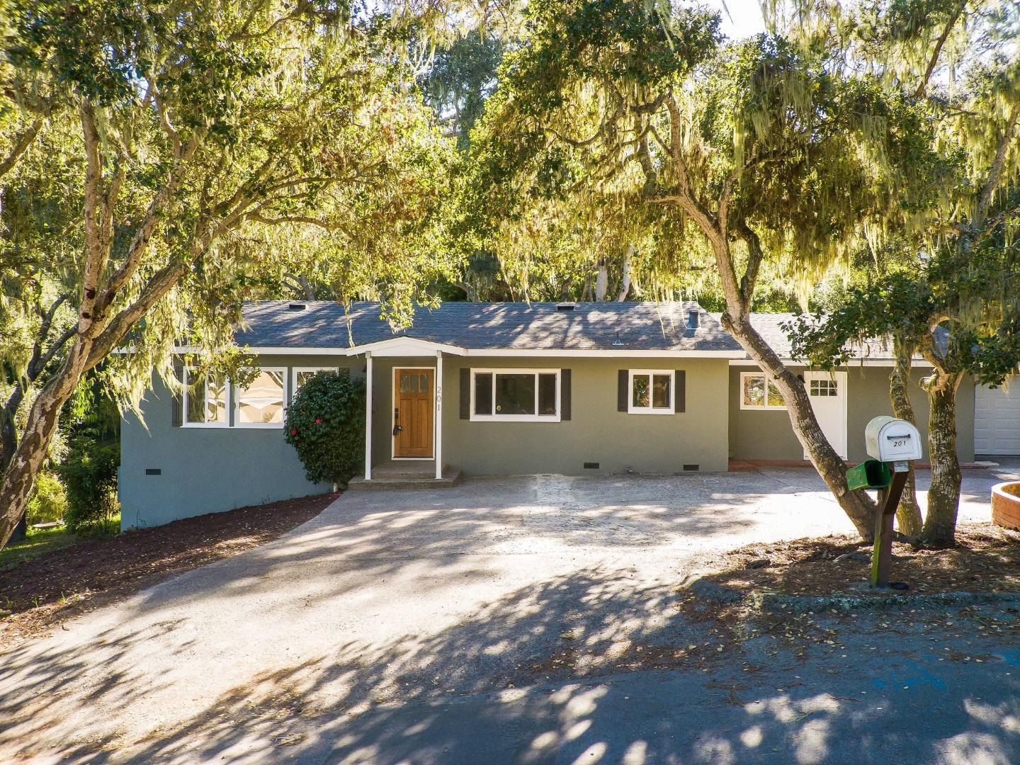 Detail Gallery Image 43 of 44 For 201 Soledad Pl, Monterey,  CA 93940 - 4 Beds | 2 Baths