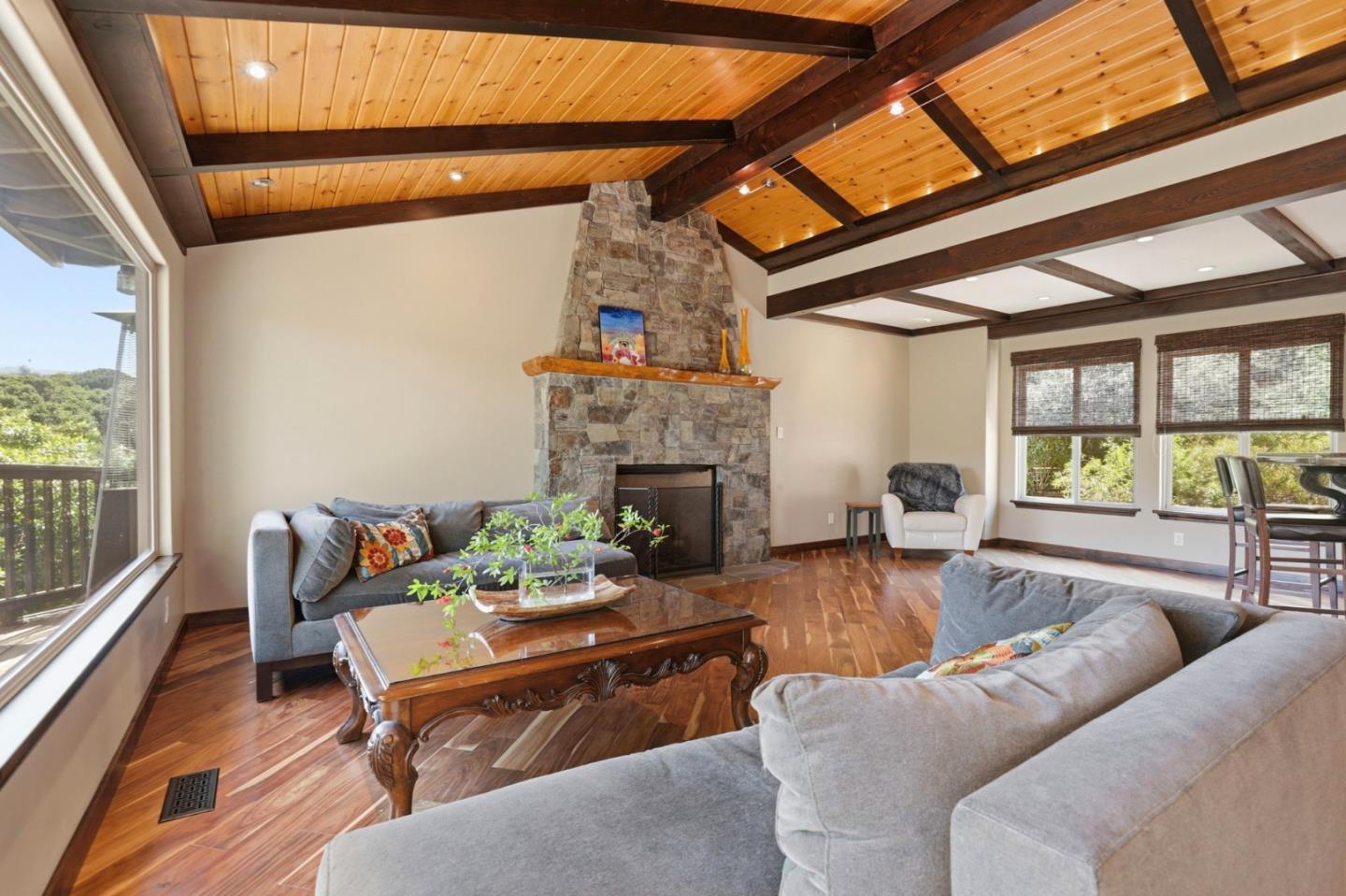 Detail Gallery Image 11 of 57 For 17200 Copper Hill Dr, Morgan Hill,  CA 95037 - 4 Beds | 3/1 Baths