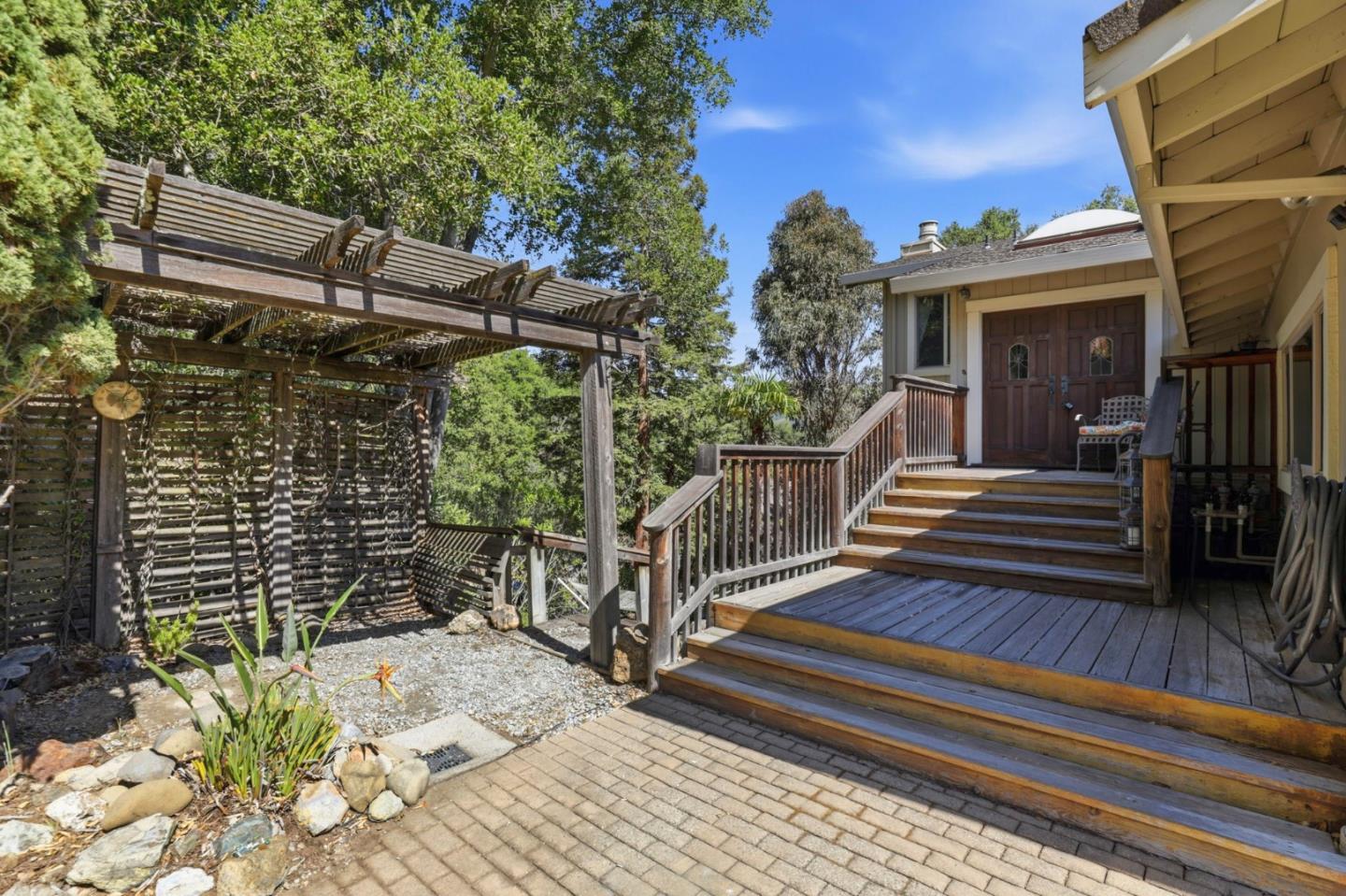 Detail Gallery Image 2 of 57 For 17200 Copper Hill Dr, Morgan Hill,  CA 95037 - 4 Beds | 3/1 Baths