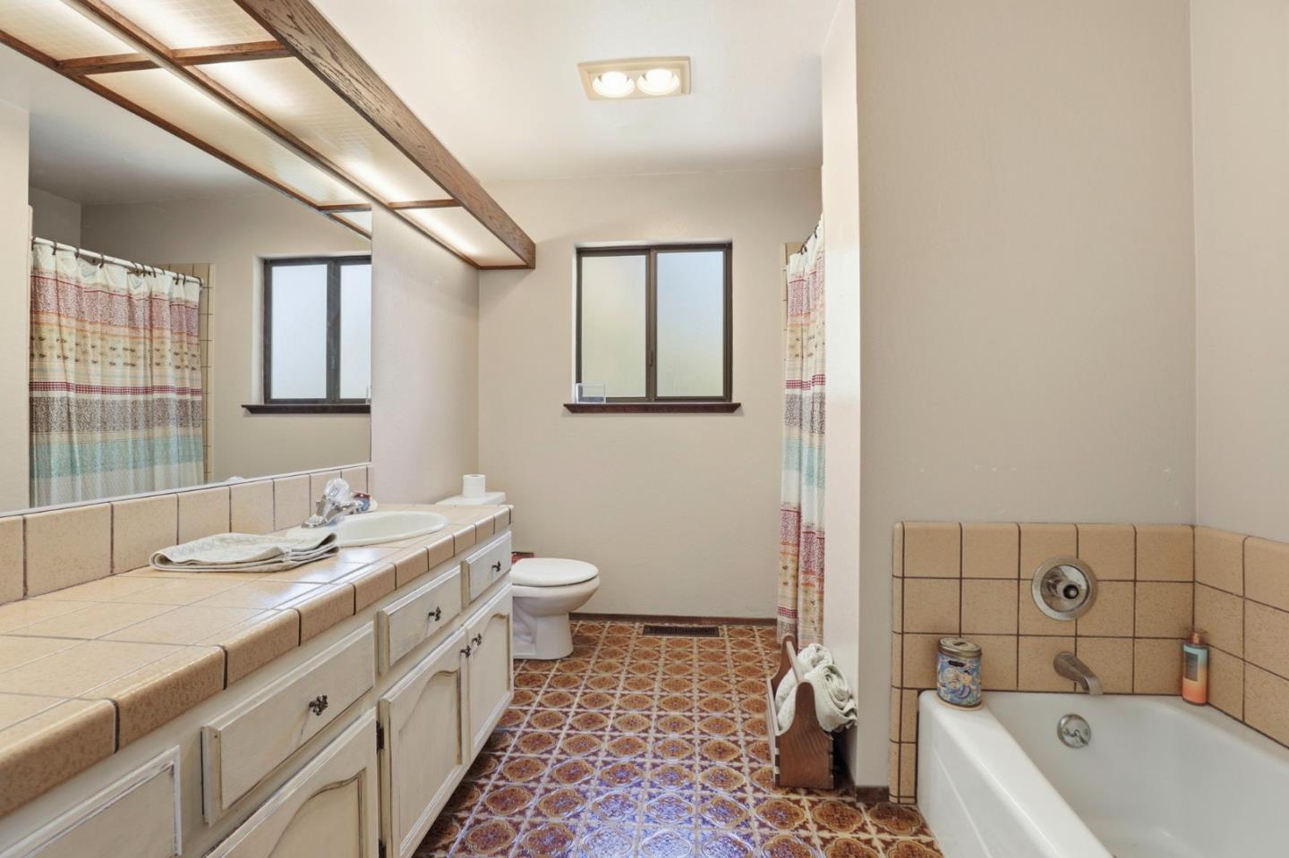 Detail Gallery Image 36 of 57 For 17200 Copper Hill Dr, Morgan Hill,  CA 95037 - 4 Beds | 3/1 Baths