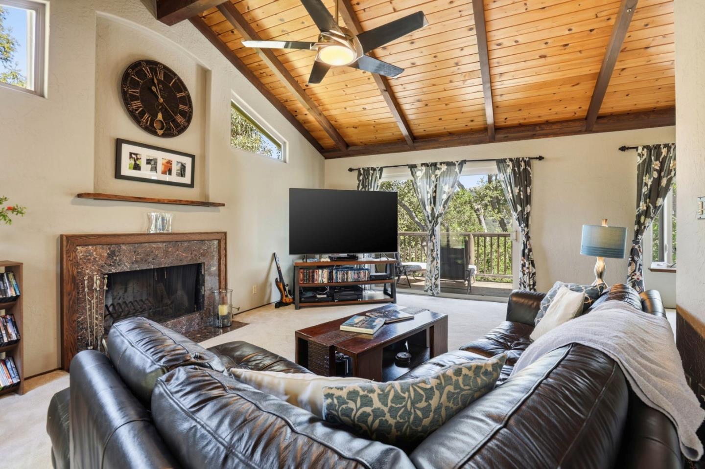 Detail Gallery Image 8 of 57 For 17200 Copper Hill Dr, Morgan Hill,  CA 95037 - 4 Beds | 3/1 Baths