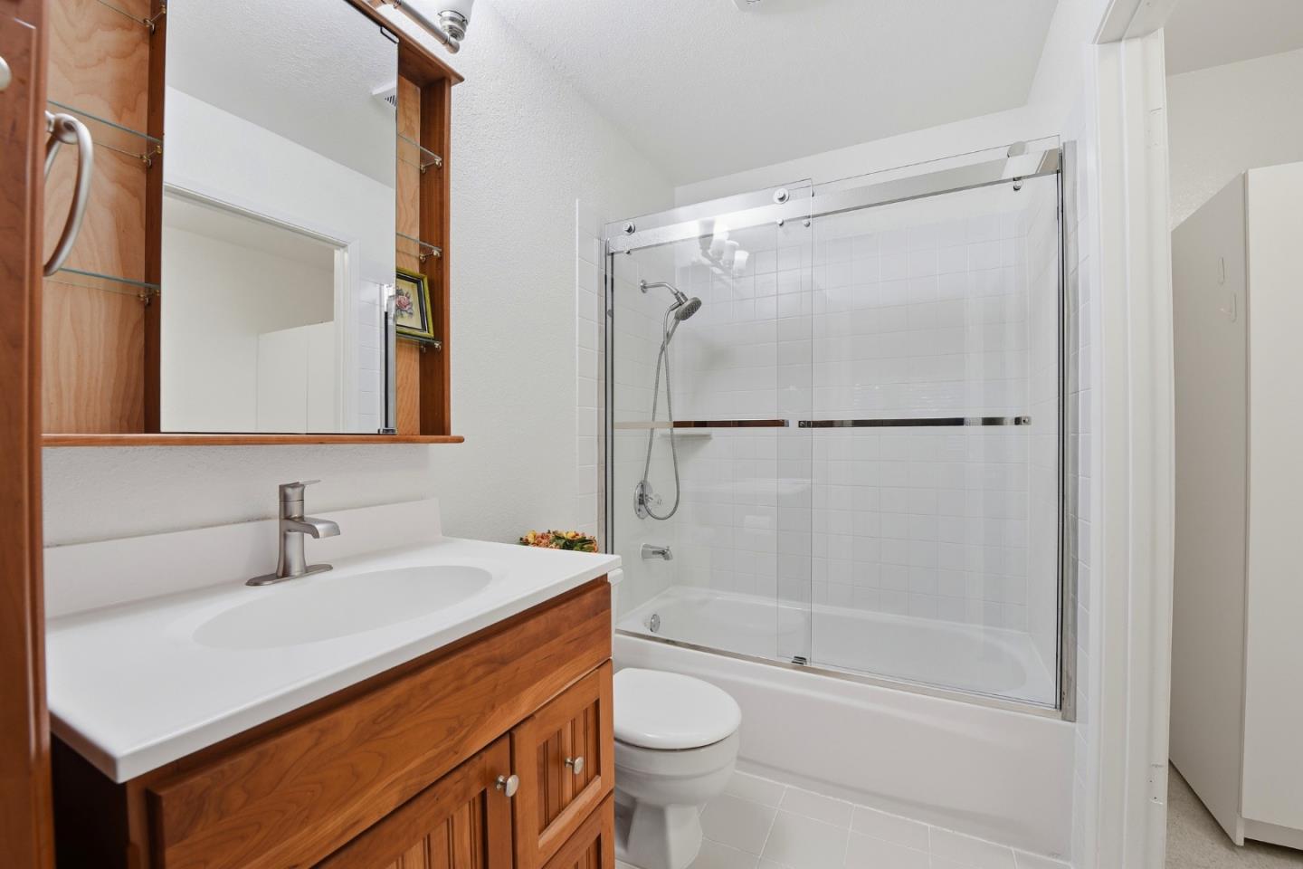 Photo #19: ML82042305 Listing: Photo #19