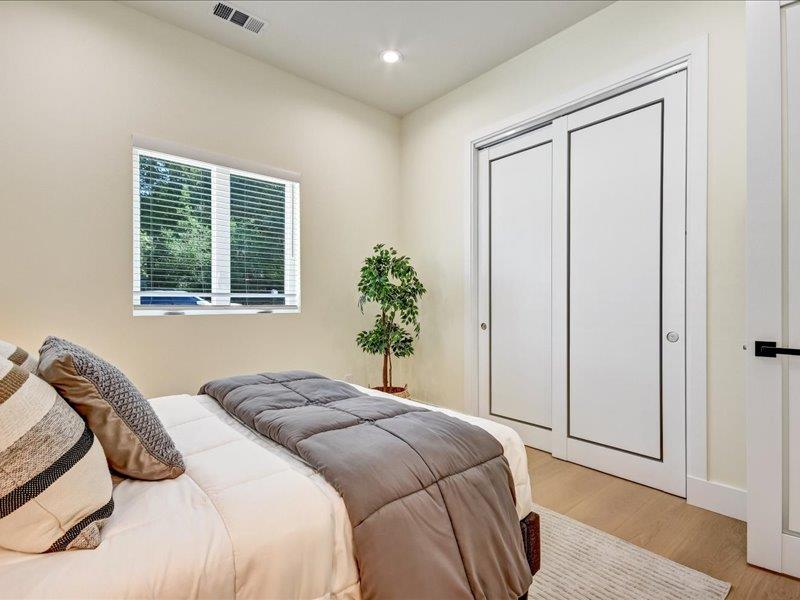 Detail Gallery Image 12 of 36 For 11730 Par Ave, Los Altos,  CA 94024 - 5 Beds | 3 Baths