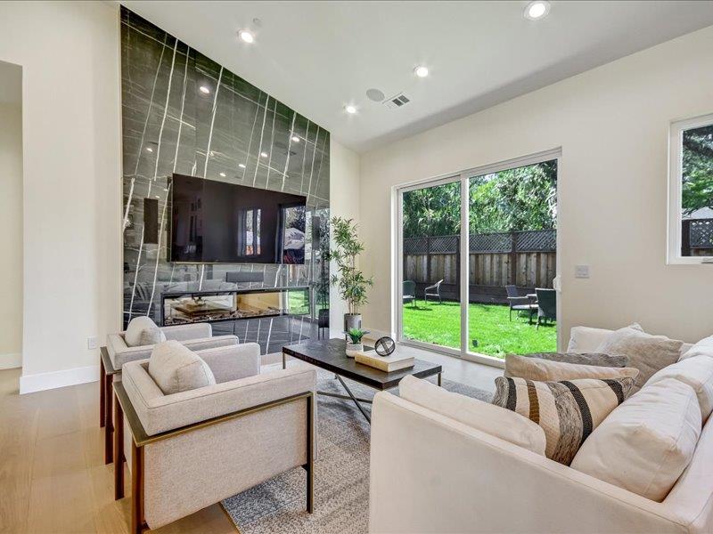 Detail Gallery Image 5 of 36 For 11730 Par Ave, Los Altos,  CA 94024 - 5 Beds | 3 Baths