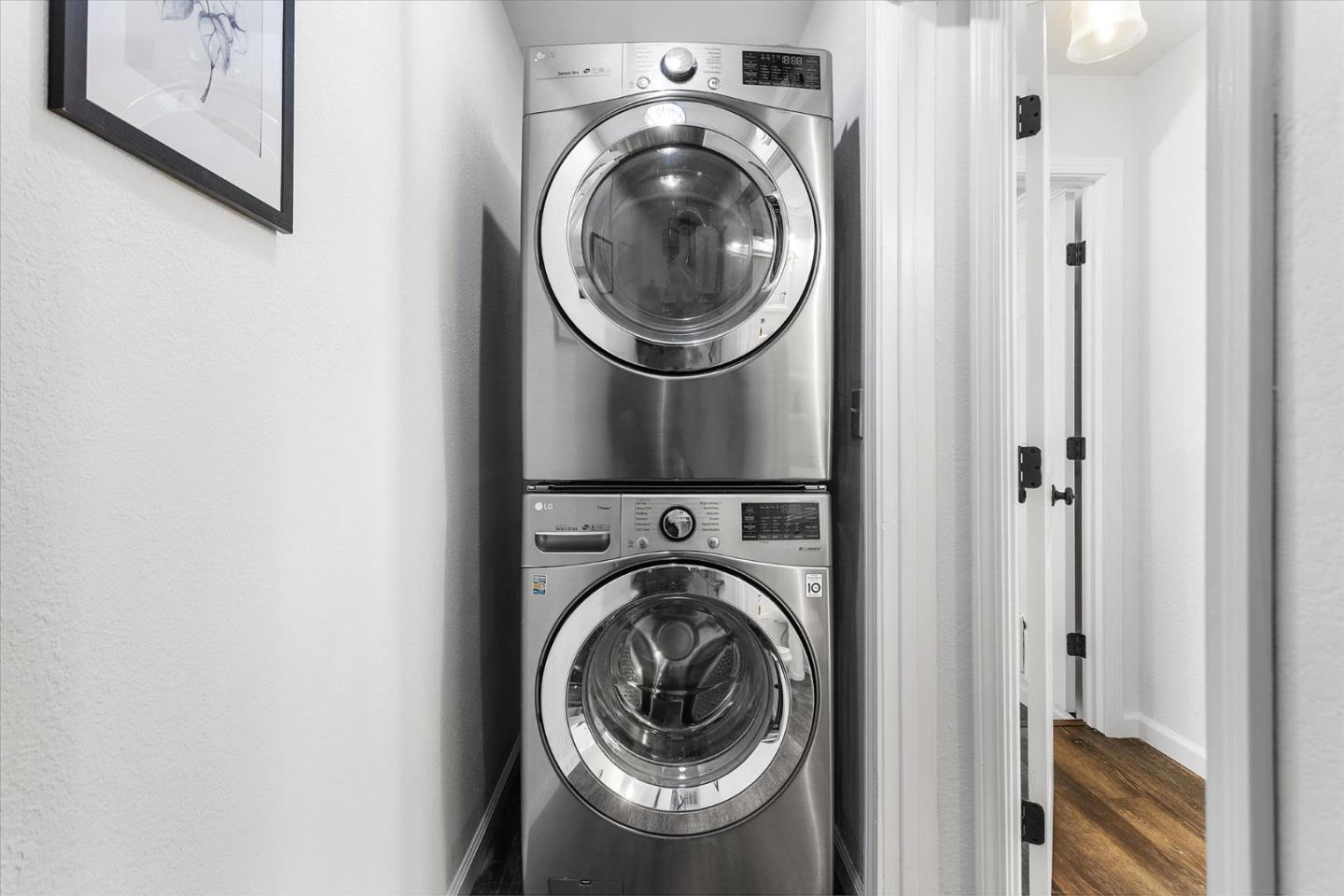 Detail Gallery Image 10 of 35 For 160 Windsor Way, Vallejo,  CA 94591 - 4 Beds | 3/1 Baths