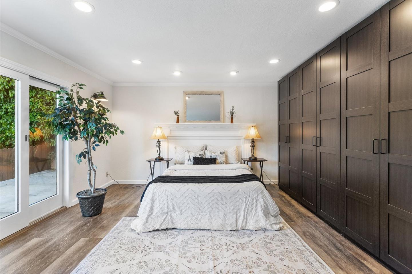 Detail Gallery Image 11 of 35 For 160 Windsor Way, Vallejo,  CA 94591 - 4 Beds | 3/1 Baths