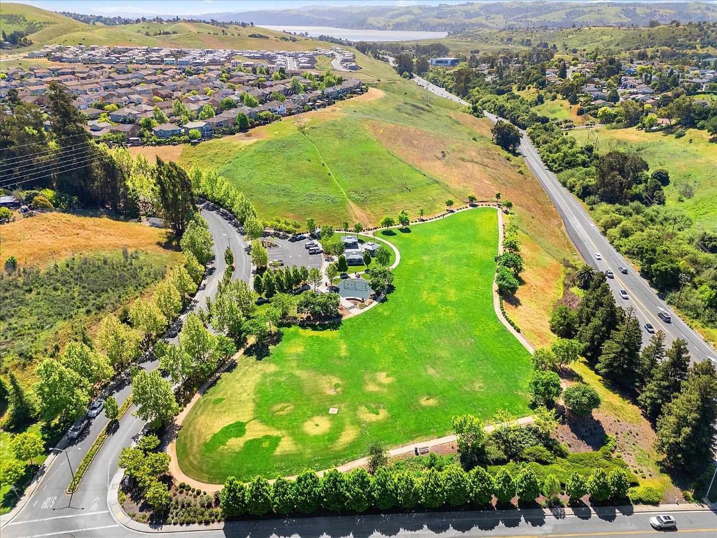 Detail Gallery Image 31 of 35 For 160 Windsor Way, Vallejo,  CA 94591 - 4 Beds | 3/1 Baths