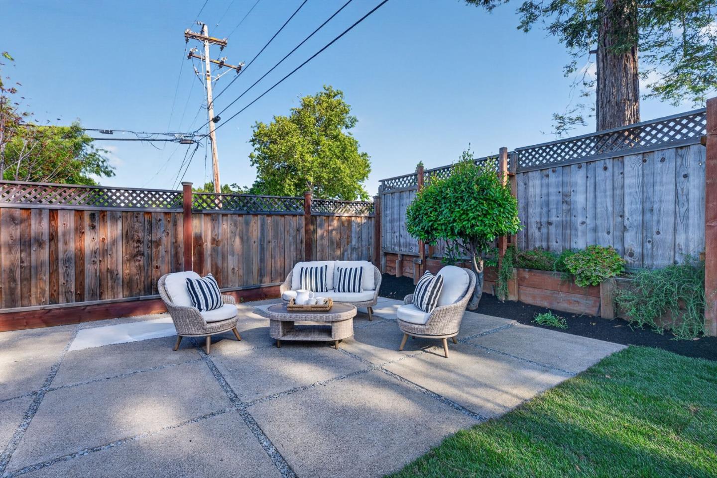 Detail Gallery Image 31 of 46 For 2306 Sunrise Dr, San Jose,  CA 95124 - 3 Beds | 2 Baths